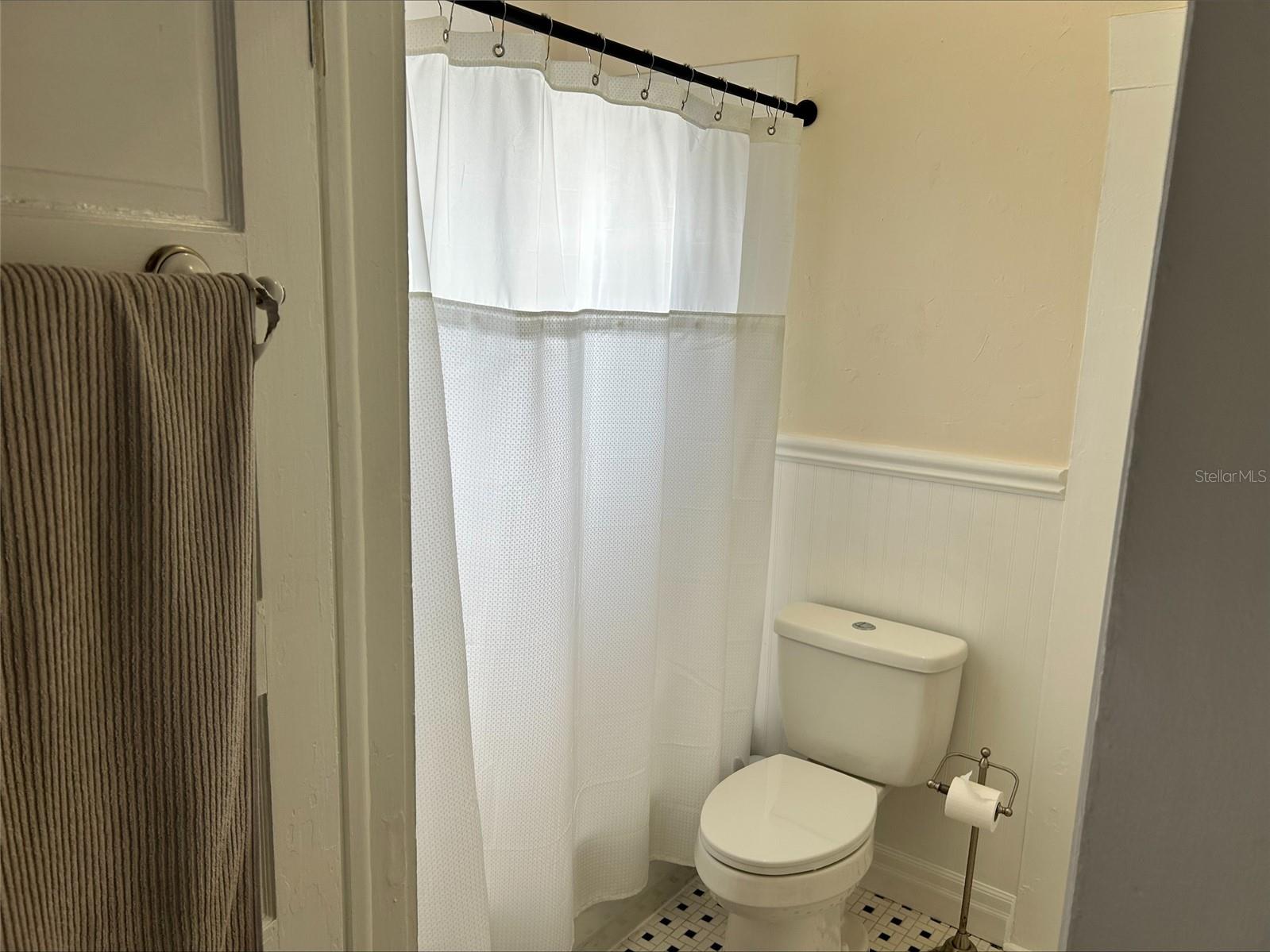 GARDEN ACRES RESUB BLO - Residential