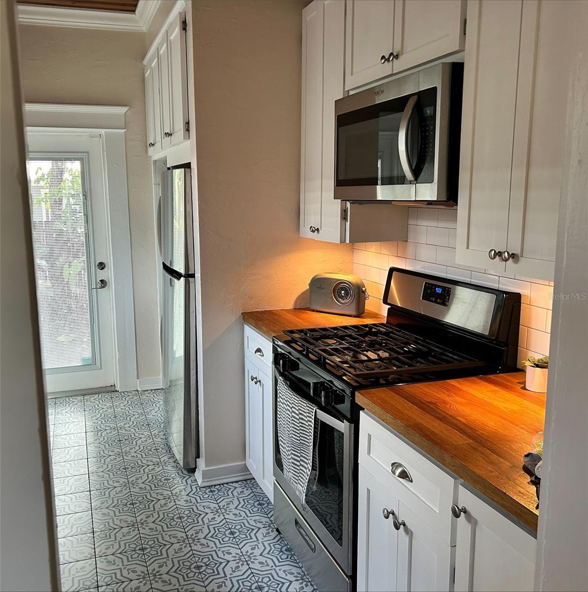 GARDEN ACRES RESUB BLO - Residential