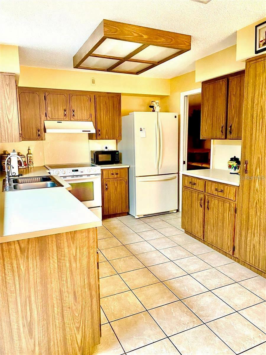 DEERWOOD REP BLK 20 PINE LAKES GOLF COURSE - Residential