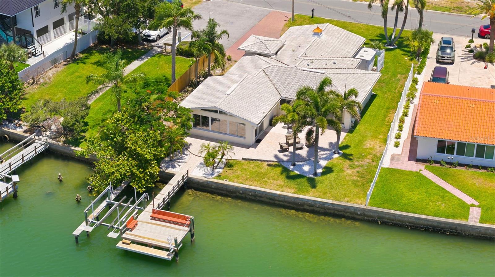 BELLE VISTA SHORES - Residential