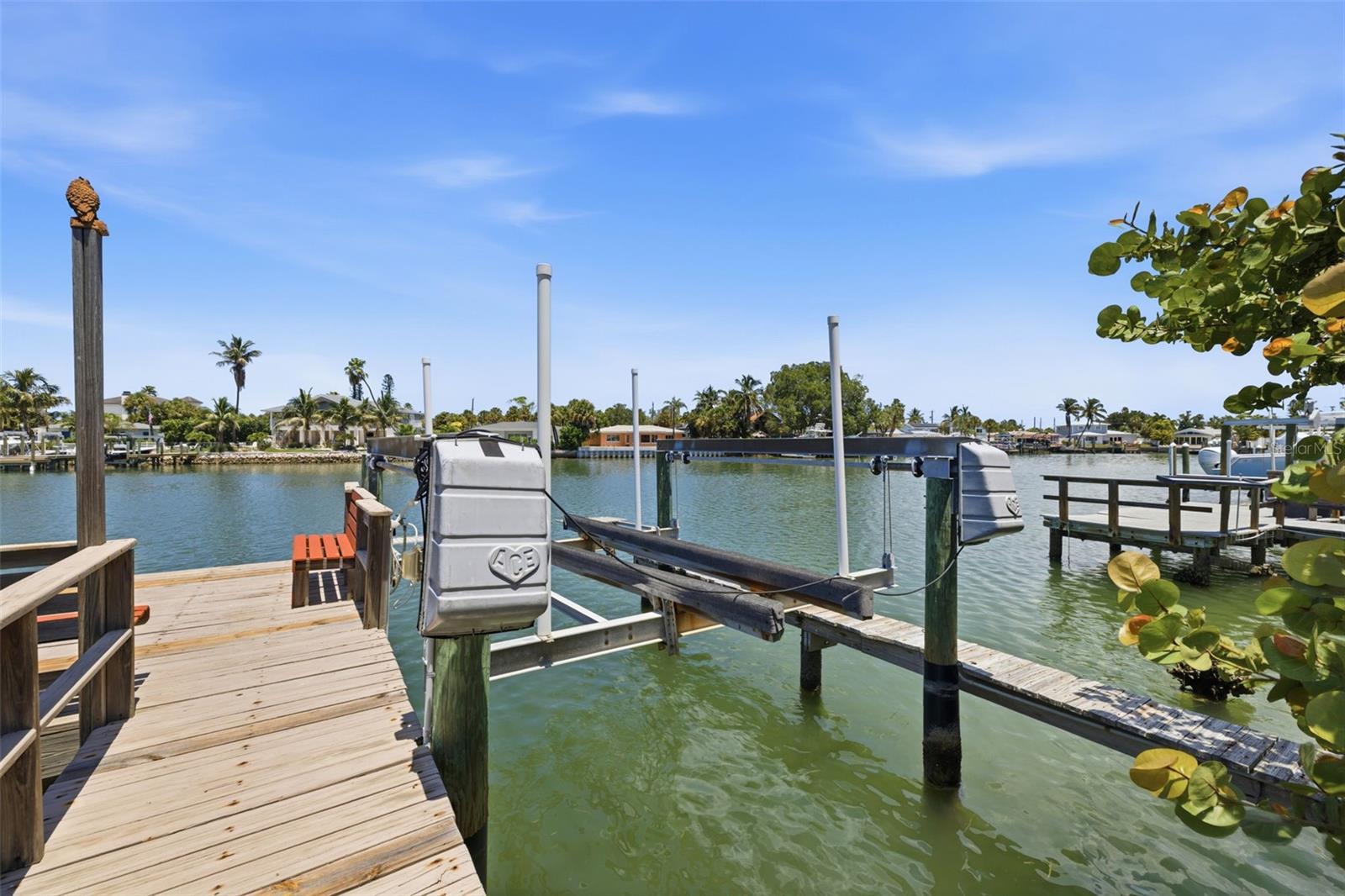 BELLE VISTA SHORES - Residential