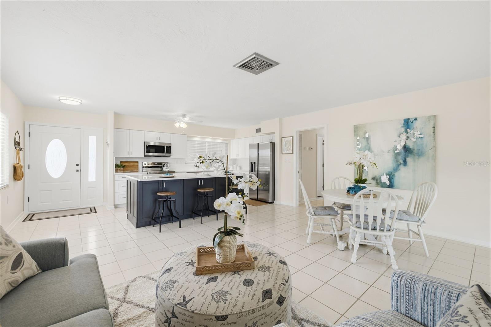 BELLE VISTA SHORES - Residential