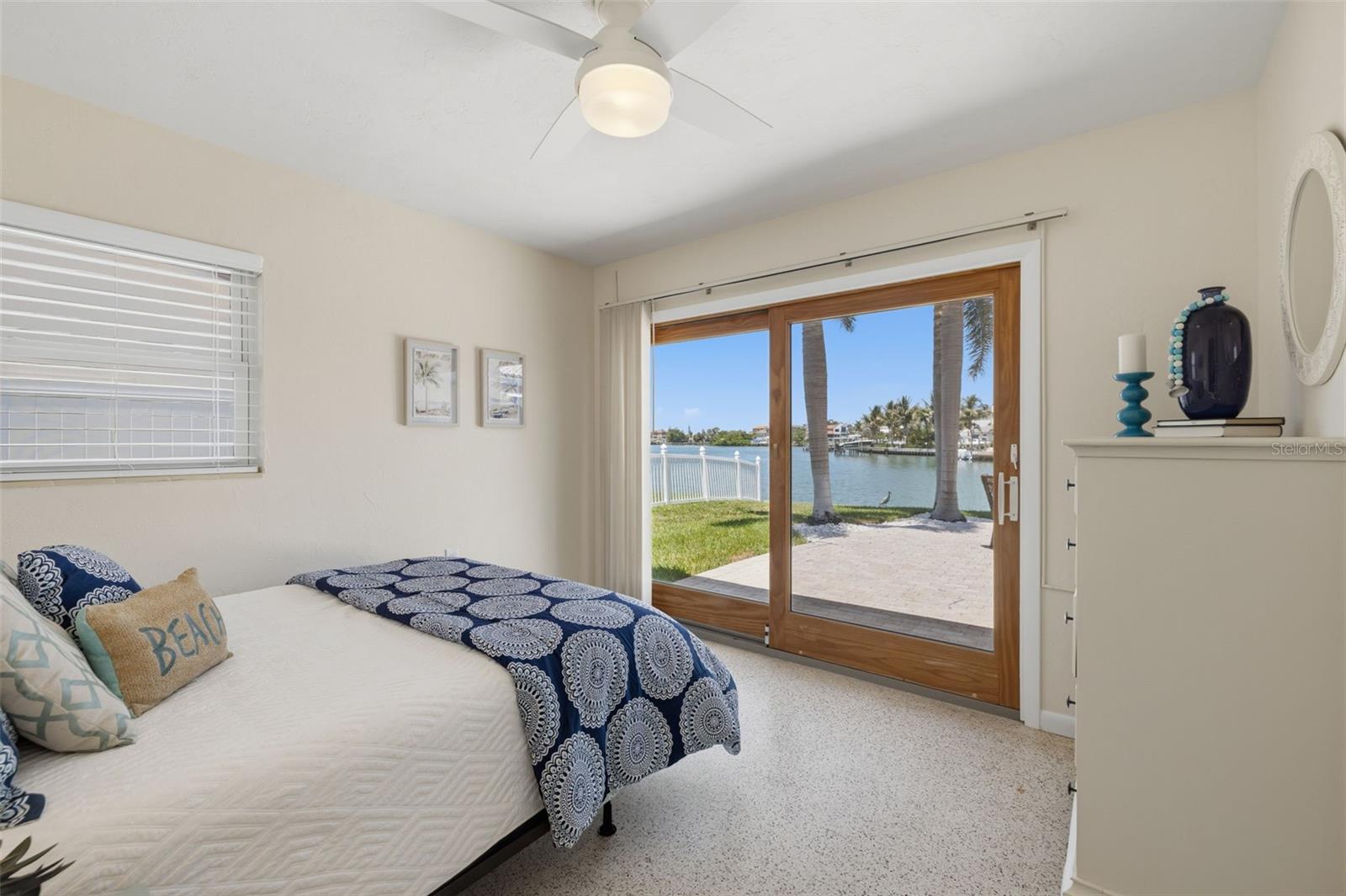 BELLE VISTA SHORES - Residential
