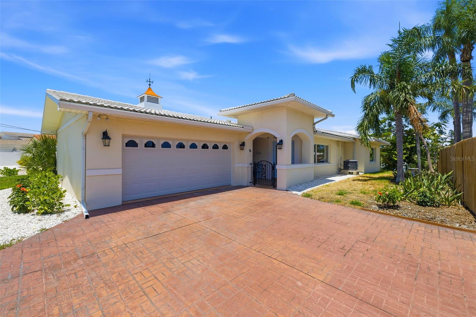BELLE VISTA SHORES - Residential