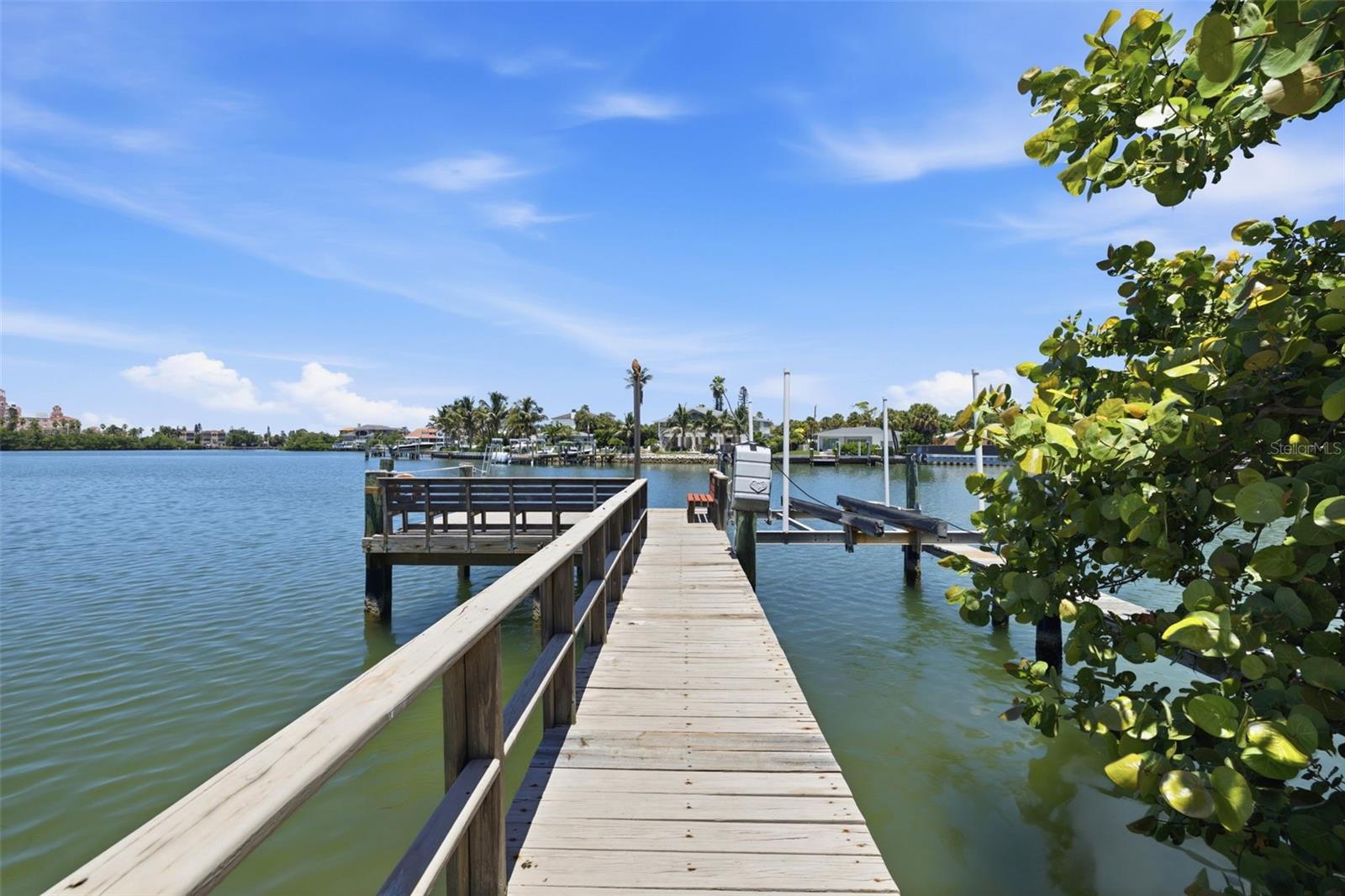 BELLE VISTA SHORES - Residential