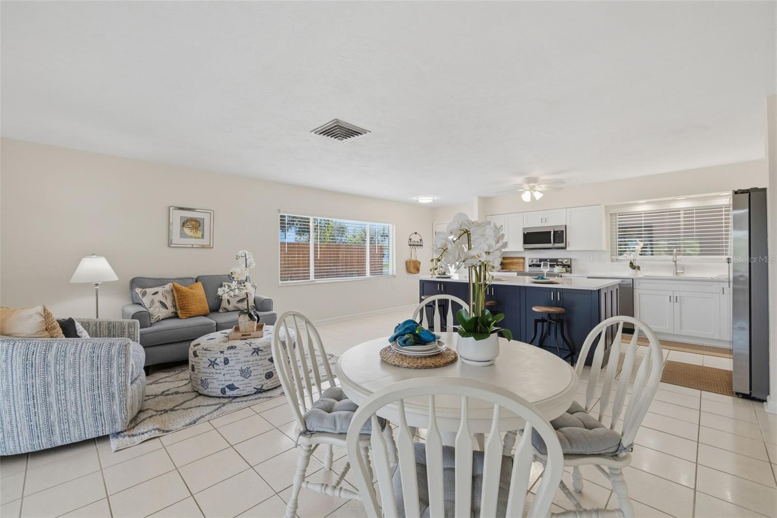 BELLE VISTA SHORES - Residential
