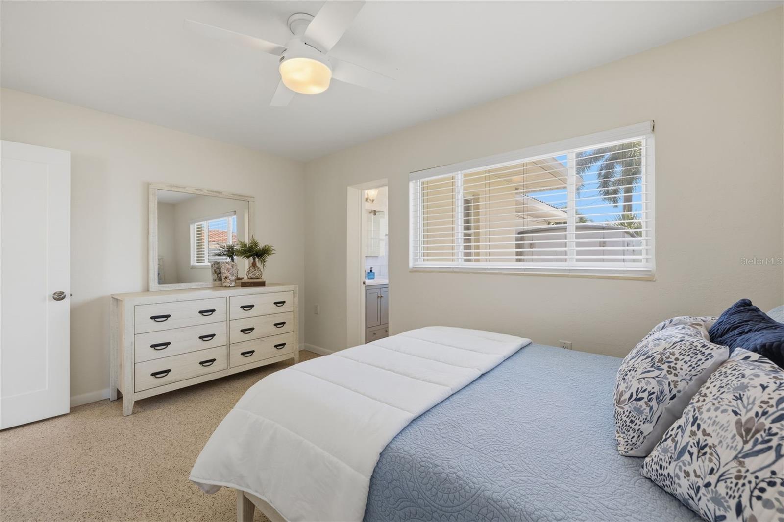 BELLE VISTA SHORES - Residential