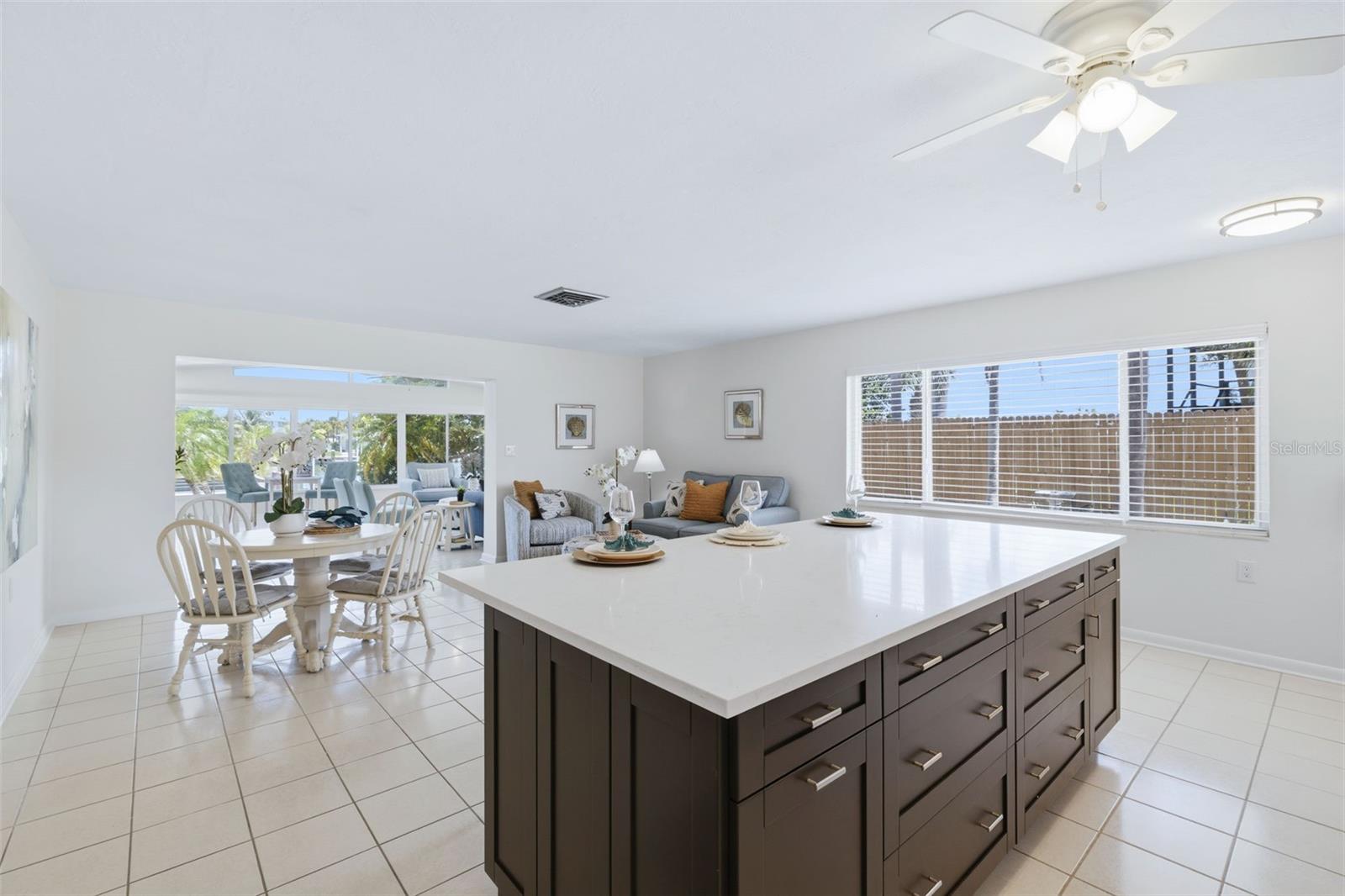 BELLE VISTA SHORES - Residential