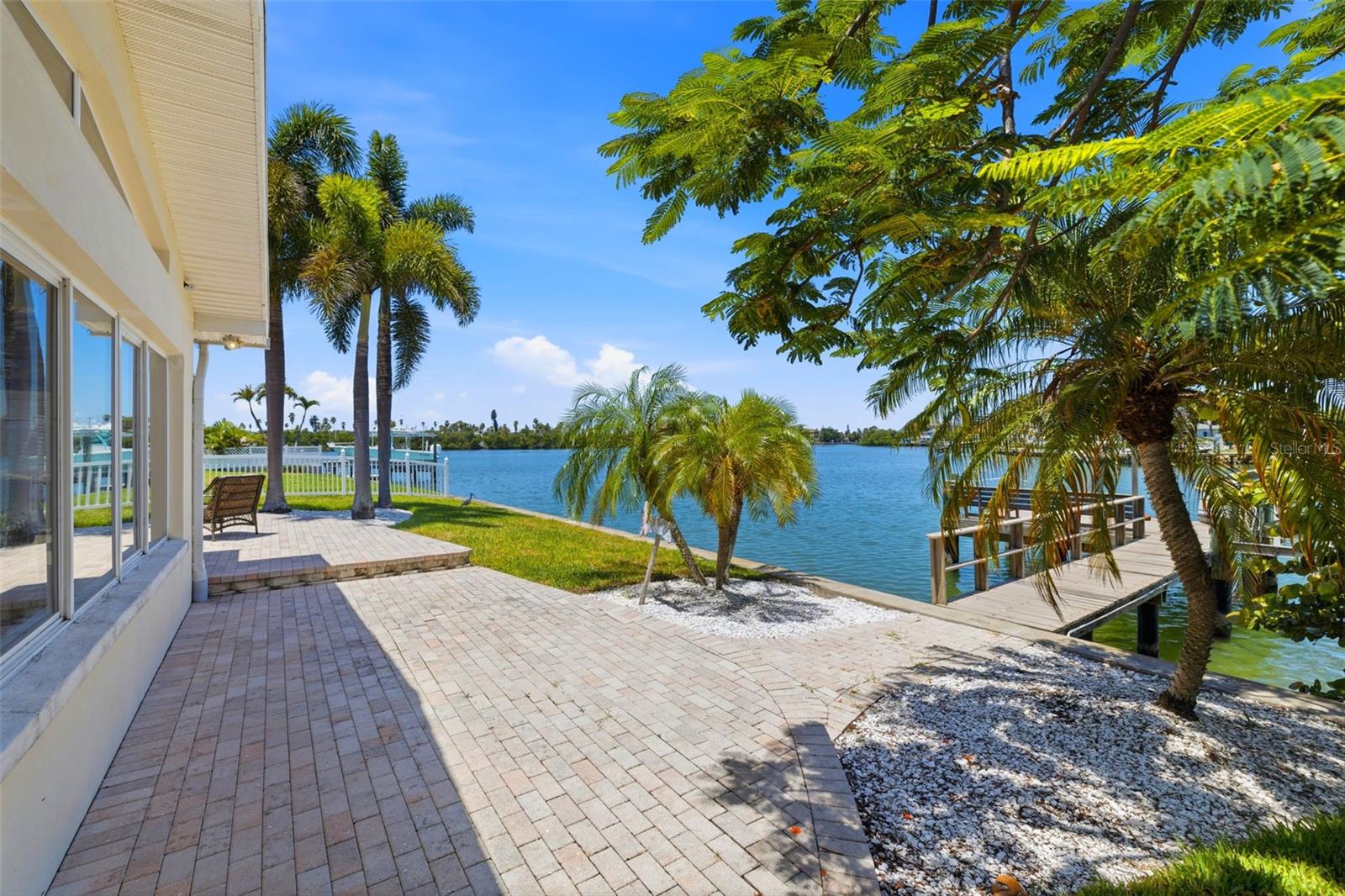 BELLE VISTA SHORES - Residential