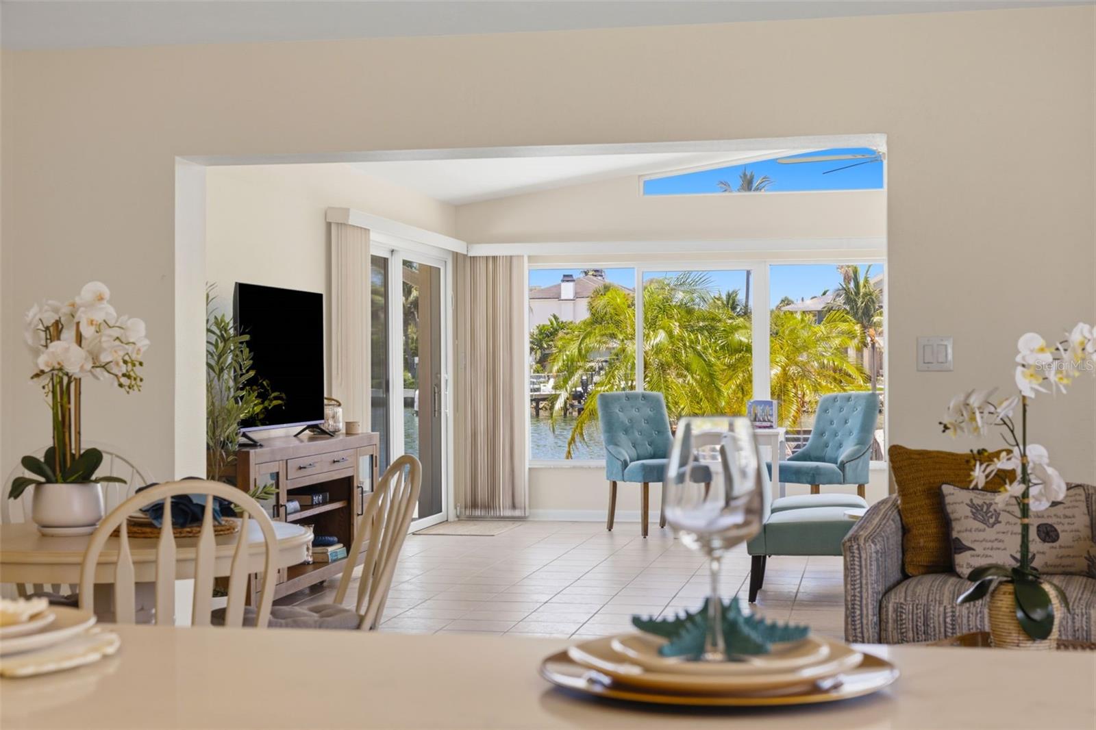 BELLE VISTA SHORES - Residential