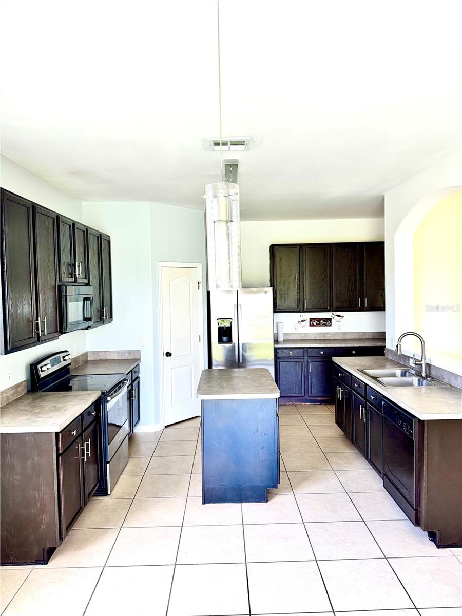 OAKS PH 1 B2 - Residential