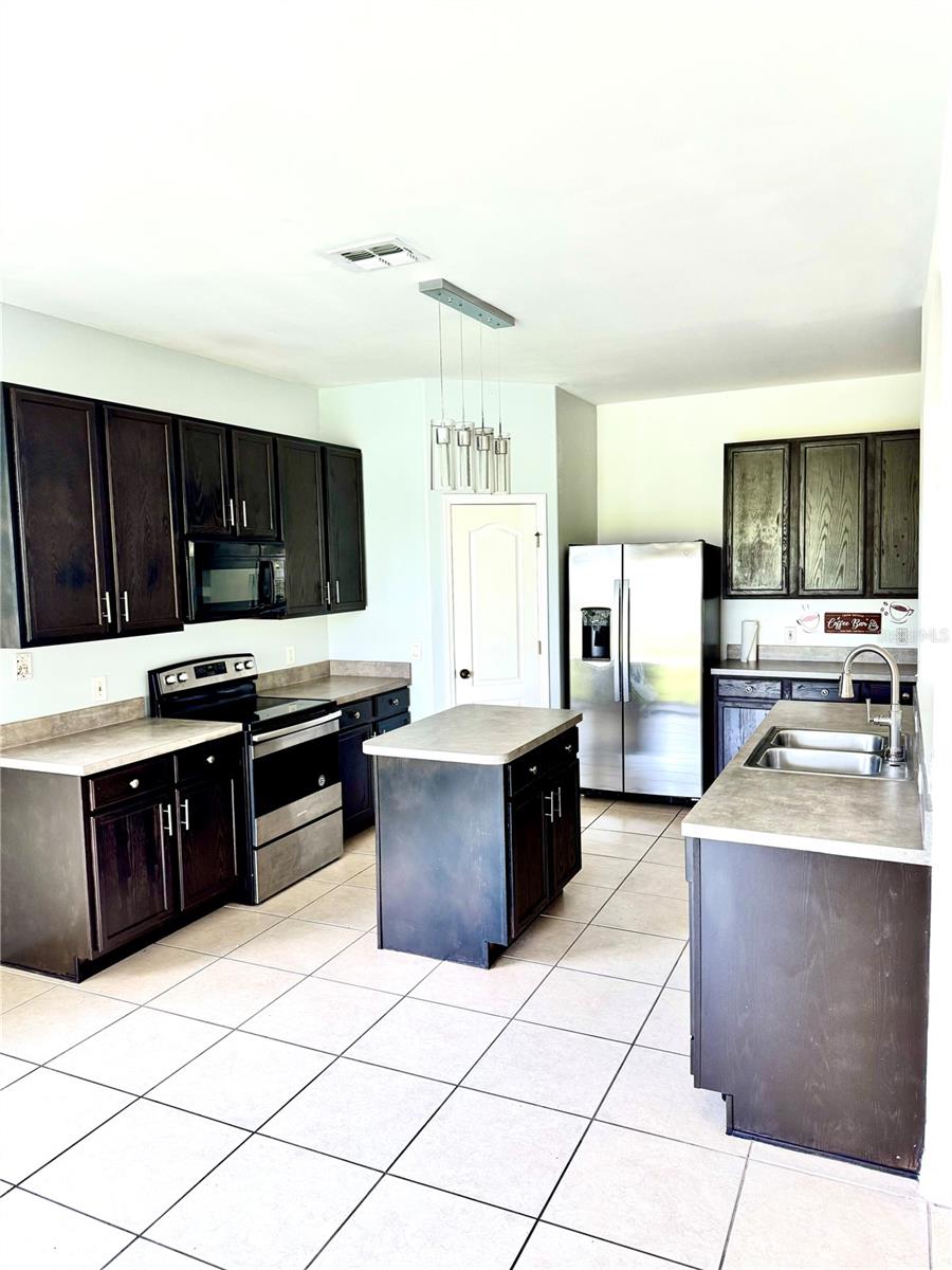 OAKS PH 1 B2 - Residential