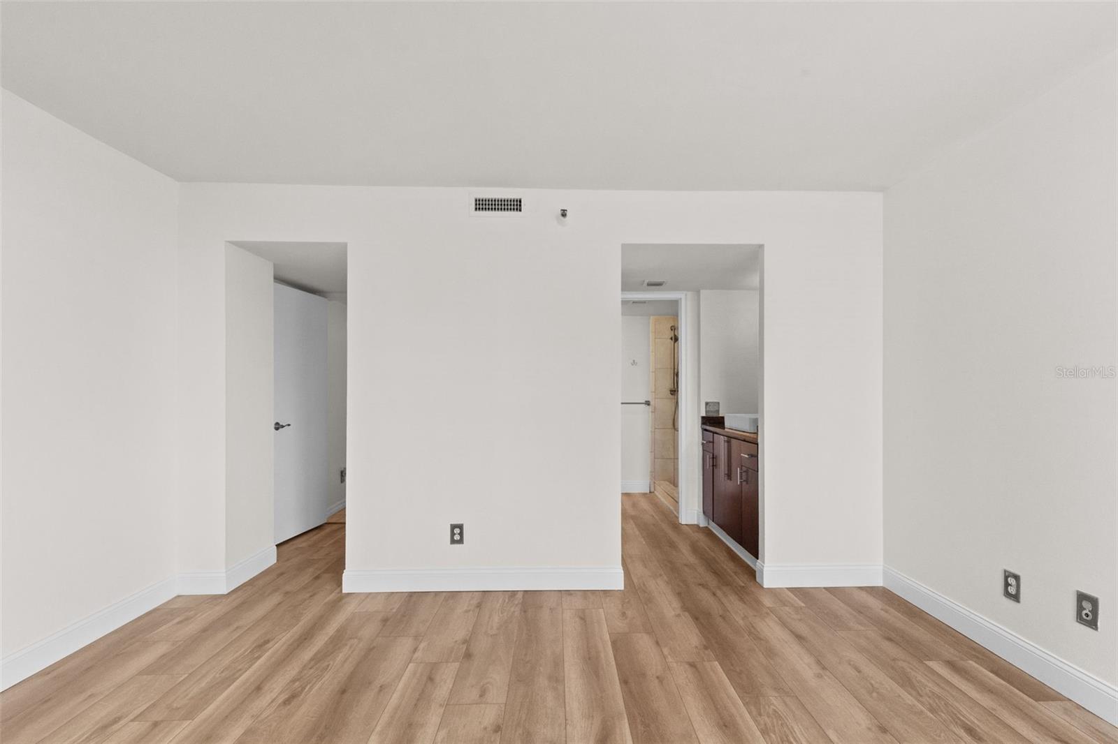 ONE LAUREL PLACE A CONDO - Residential