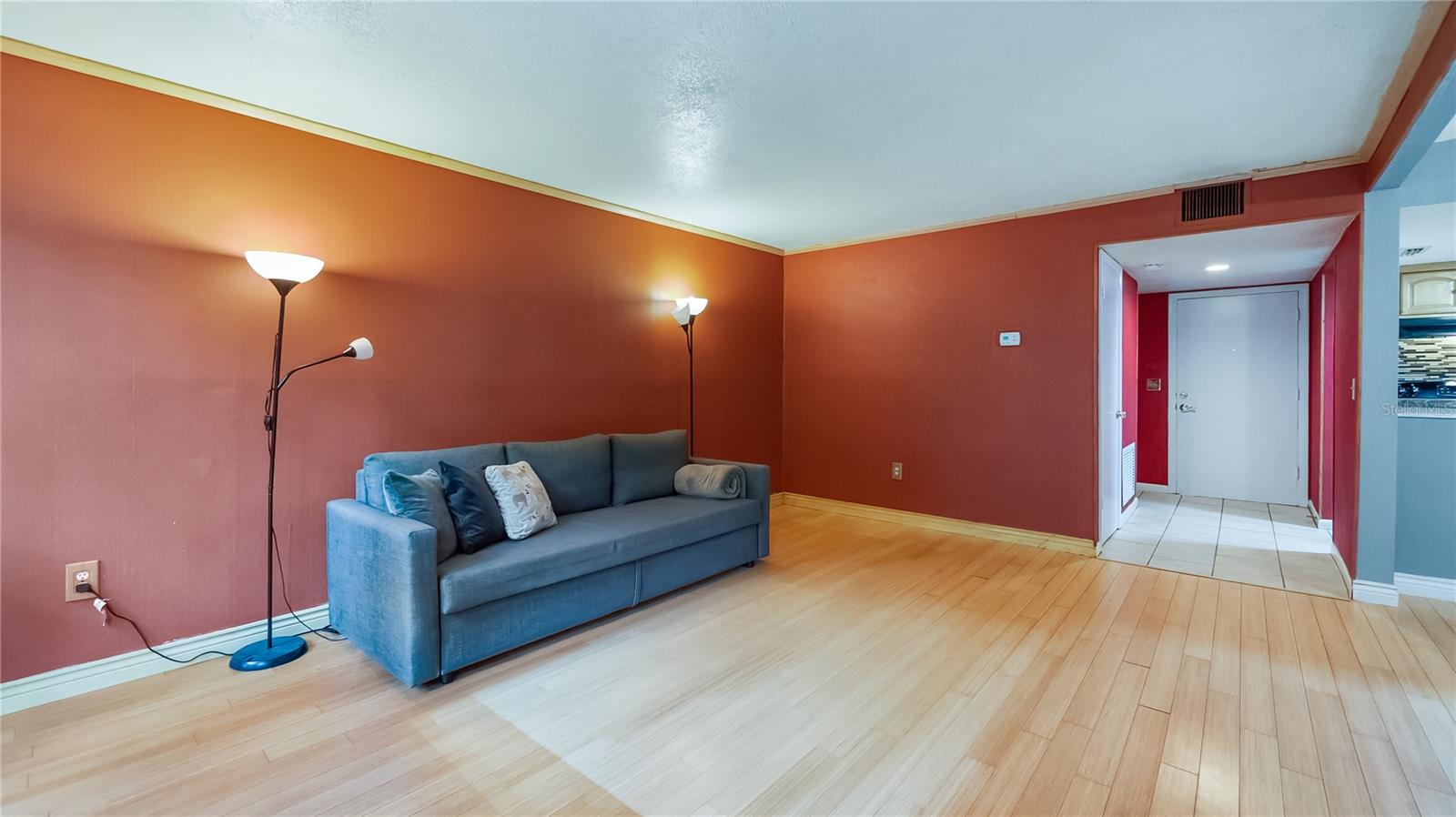 WINDHOVER CONDO - Residential