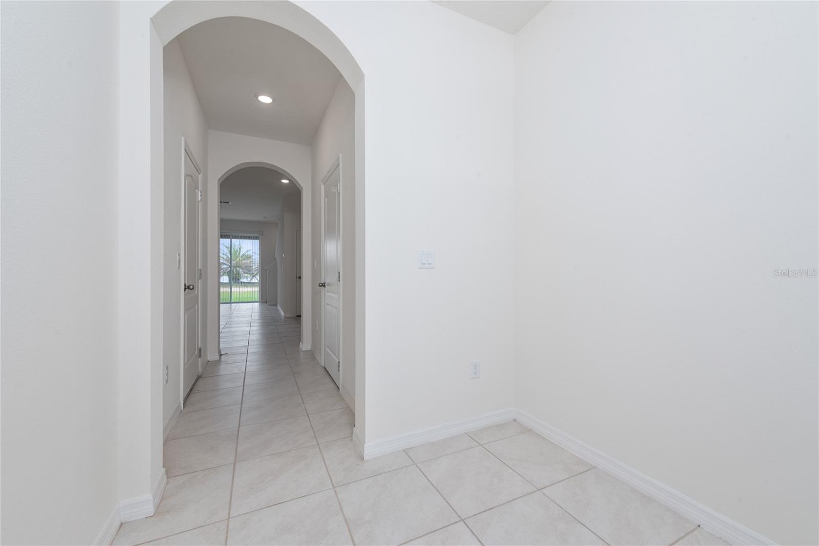 ATRIA/RIDGEWOOD LAKES - Residential Lease