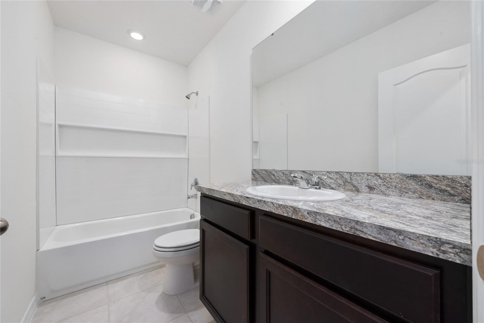 ATRIA/RIDGEWOOD LAKES - Residential Lease