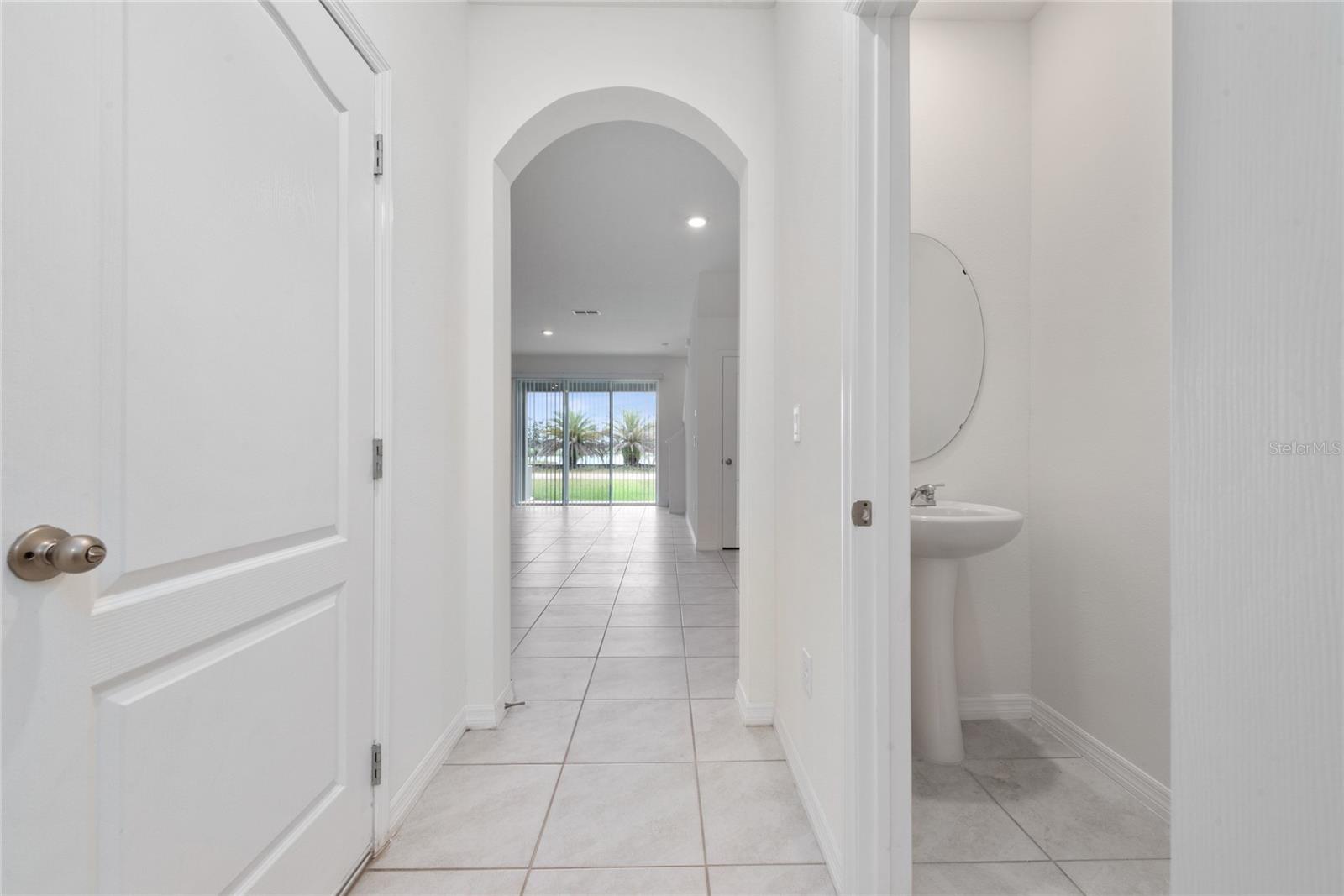 ATRIA/RIDGEWOOD LAKES - Residential Lease