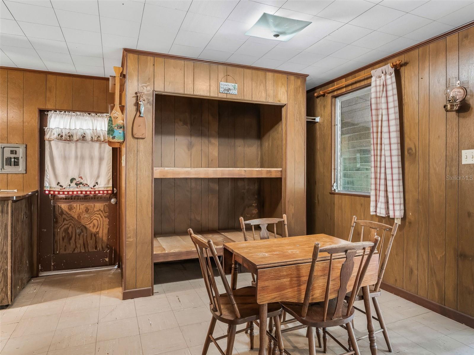 CROOM-A-COOCHEE ESTATES - Residential
