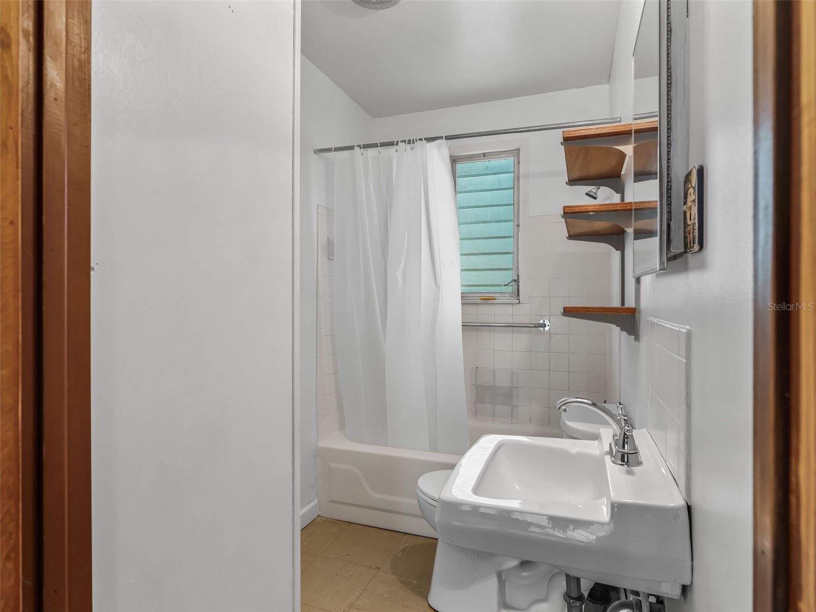 CROOM-A-COOCHEE ESTATES - Residential