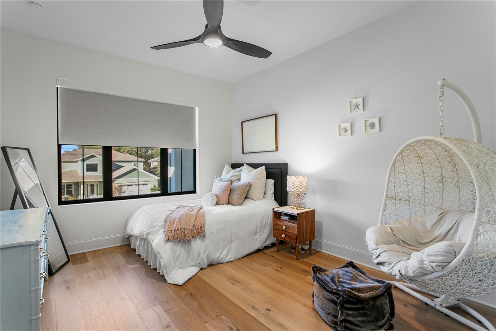 PICADILLY - Residential