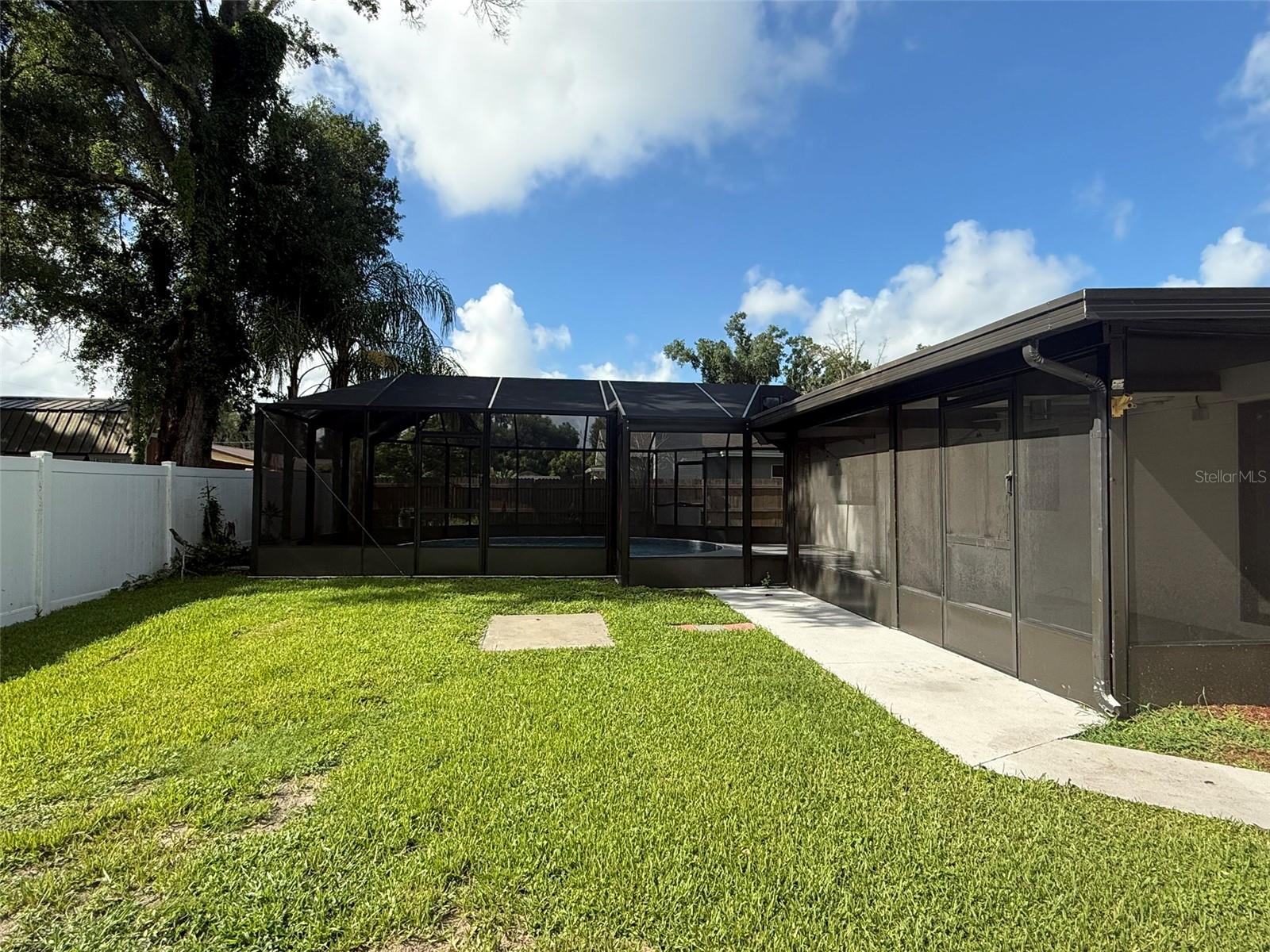 TERRY PARK EXT - Residential Lease