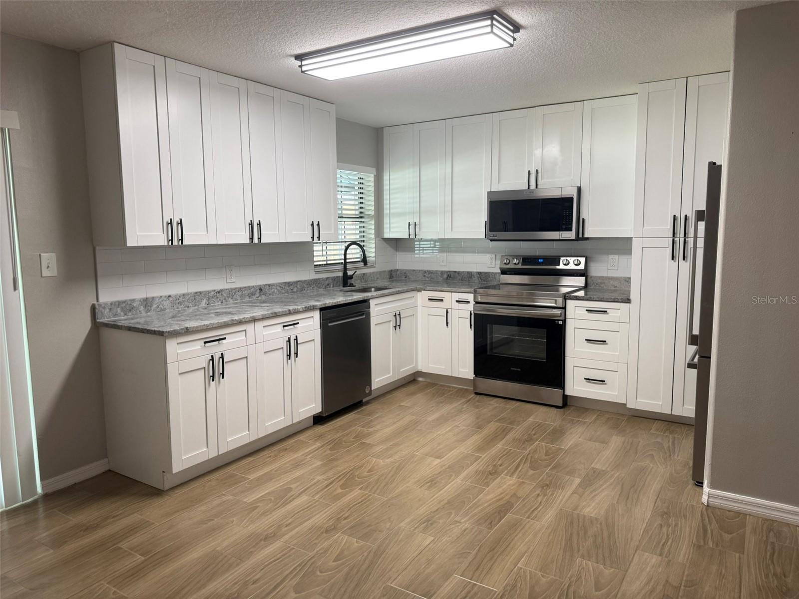 TERRY PARK EXT - Residential Lease