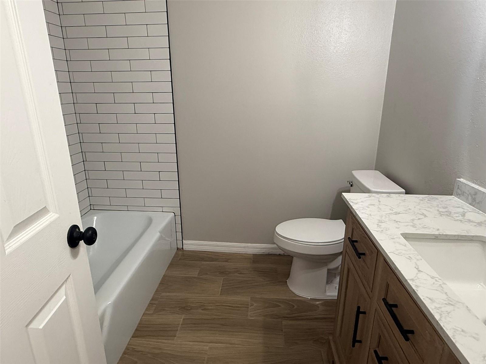 TERRY PARK EXT - Residential Lease