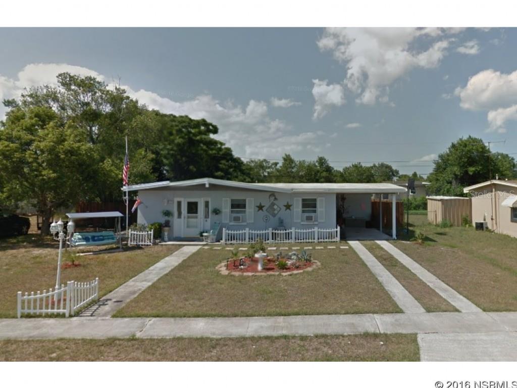 "PRE_FORECLOSURE" - Short Sale contracts subject to 3rd Party Approval. BANK APPROVED PRICE. Handyman special!! Cash offers only. Quaint 2 bed 1 bath pool home located close to schools and shopping. With considerable elbow grease this home could be a gem. ;Water: City