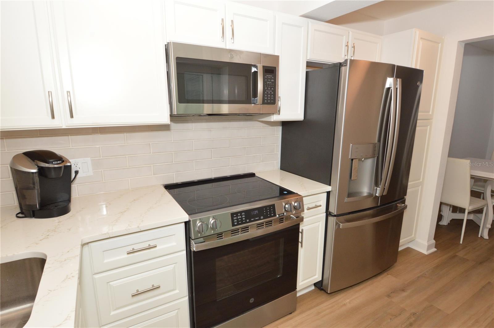 JEFFERSON HOUSE THE CONDO - Residential Lease