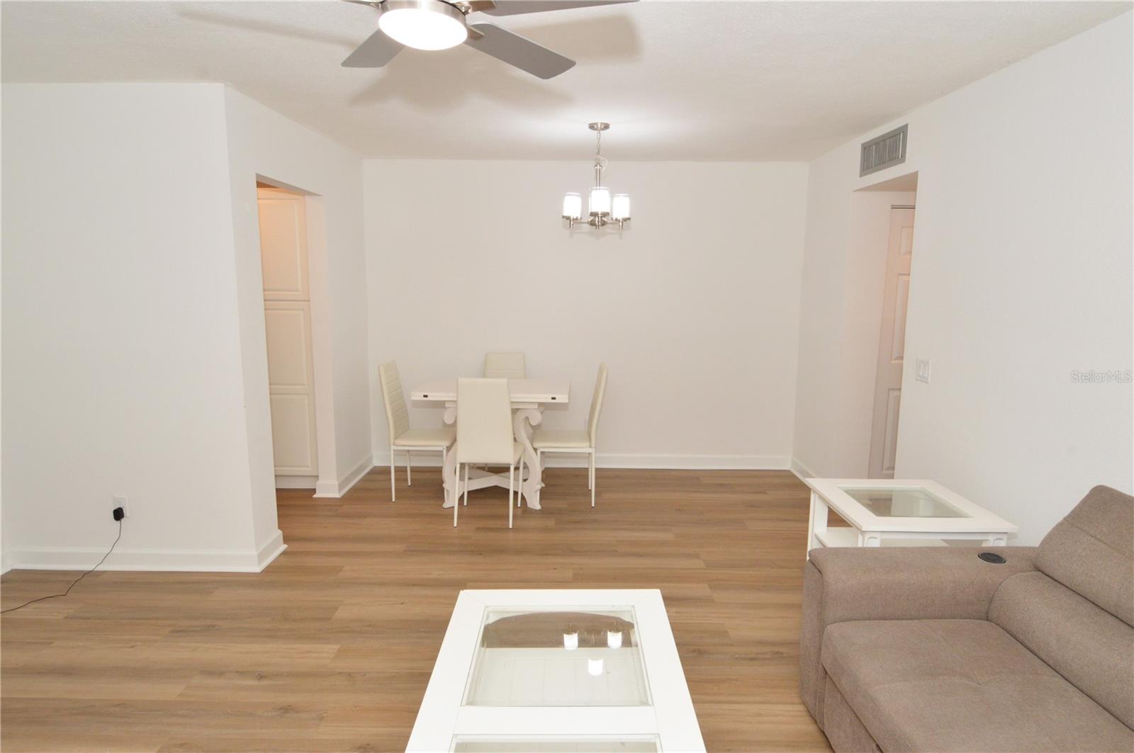 JEFFERSON HOUSE THE CONDO - Residential Lease