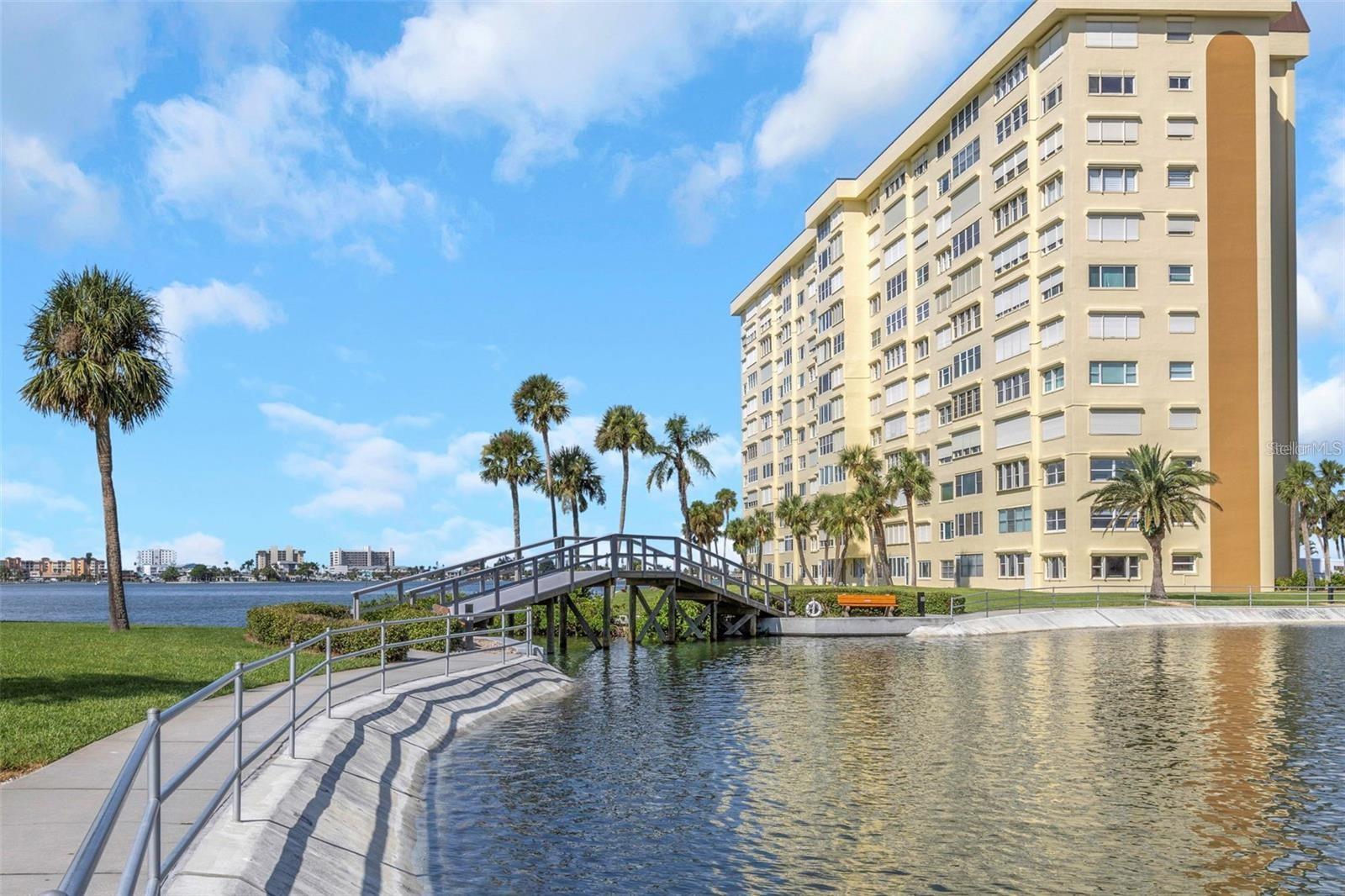 JEFFERSON HOUSE THE CONDO - Residential Lease