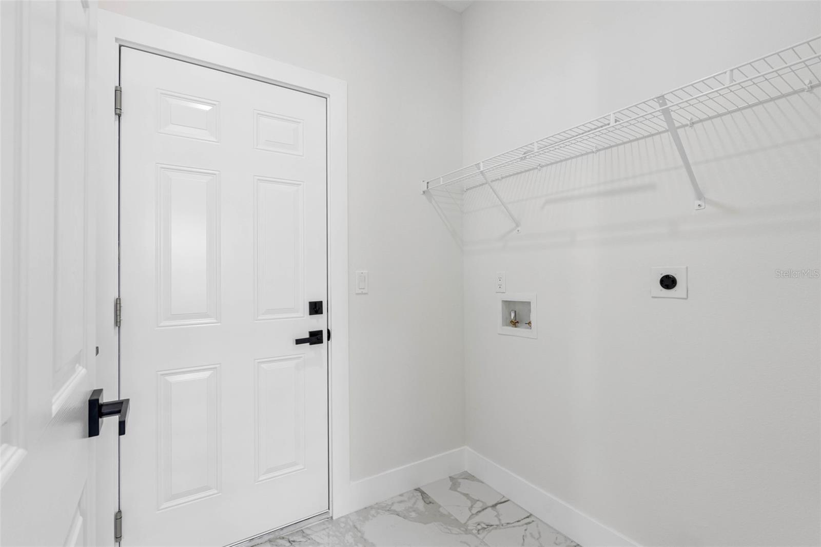 EMBASSY HILLS - Residential