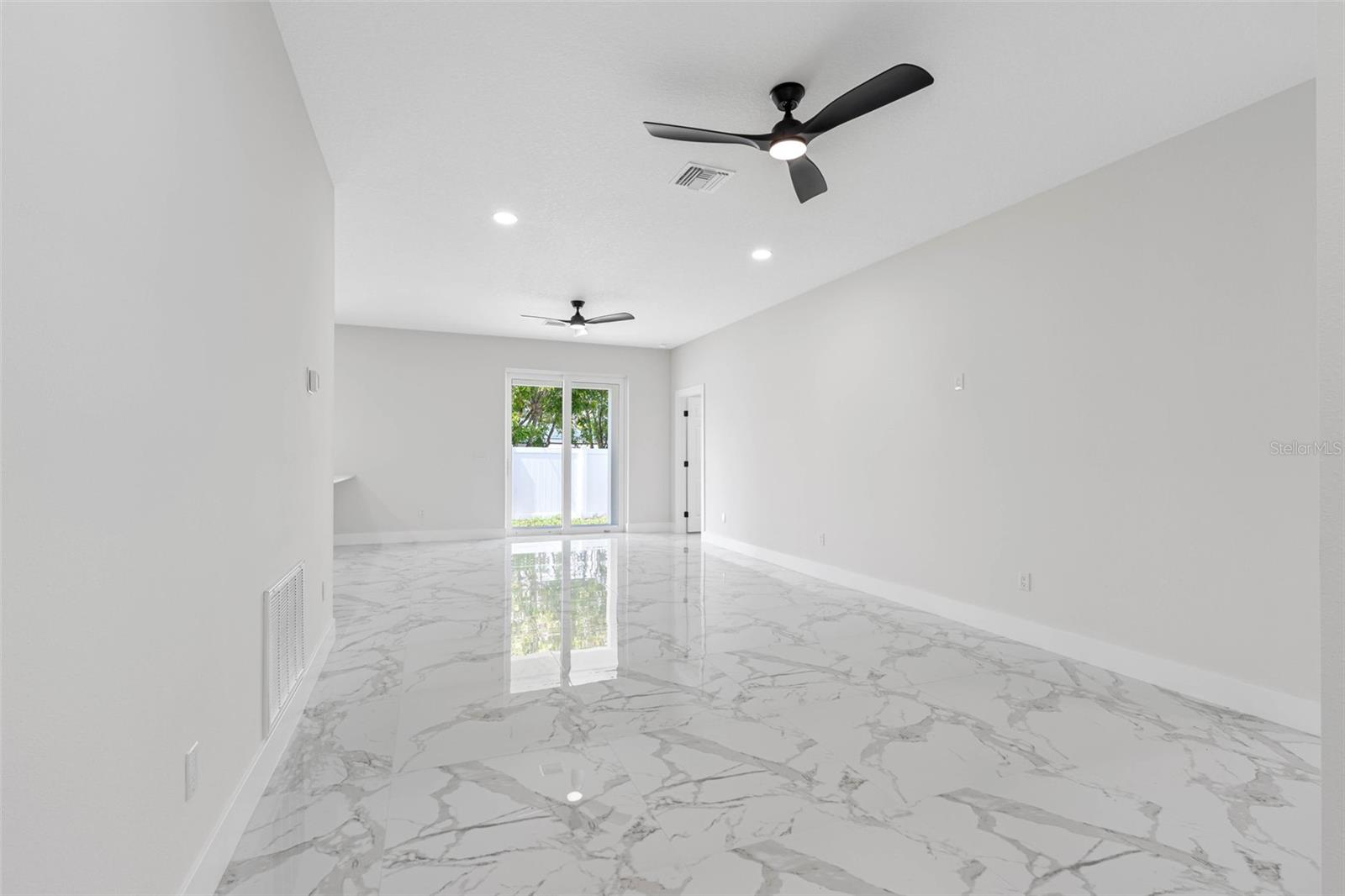 EMBASSY HILLS - Residential