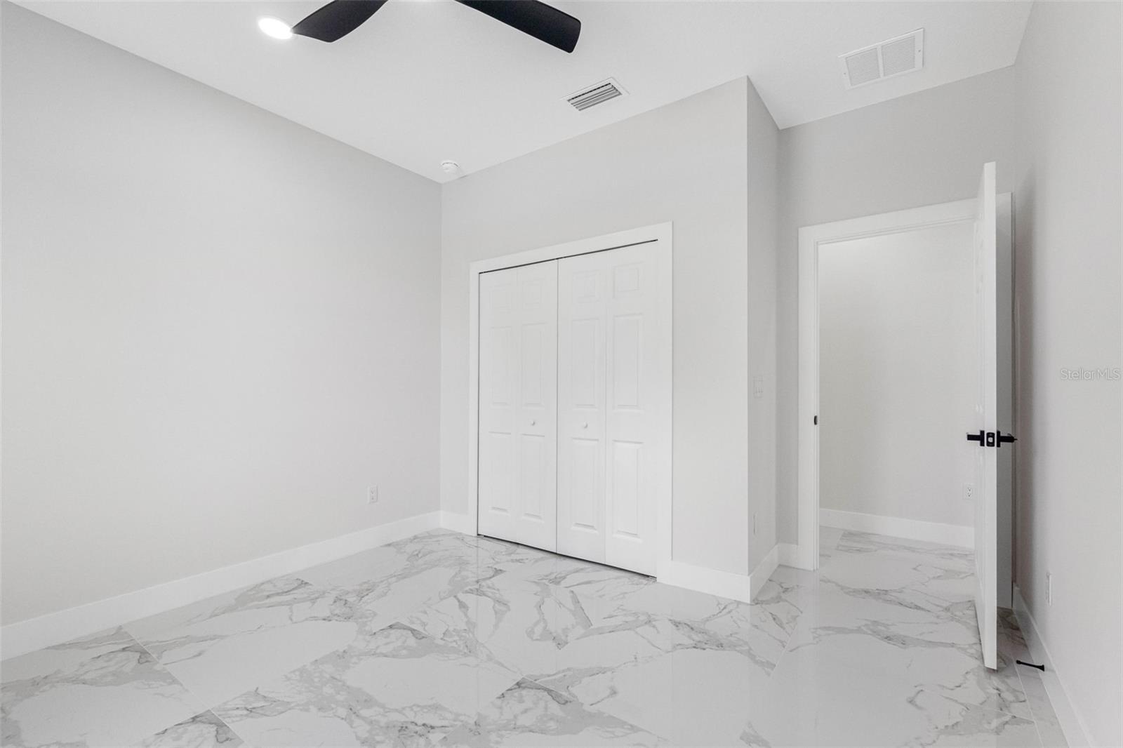EMBASSY HILLS - Residential
