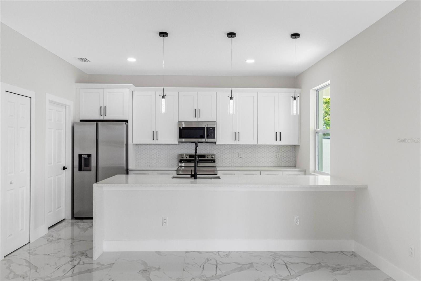EMBASSY HILLS - Residential