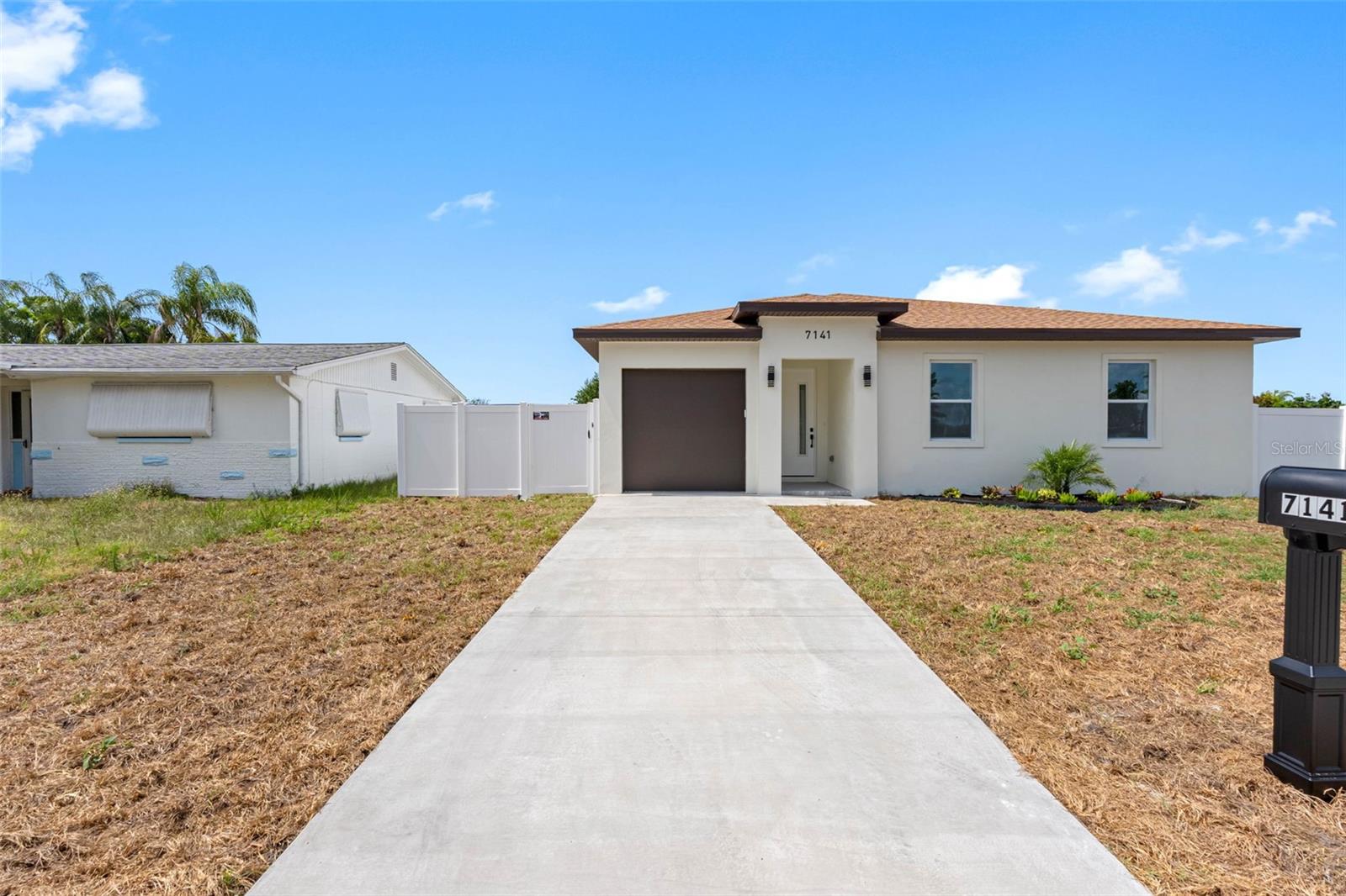 EMBASSY HILLS - Residential