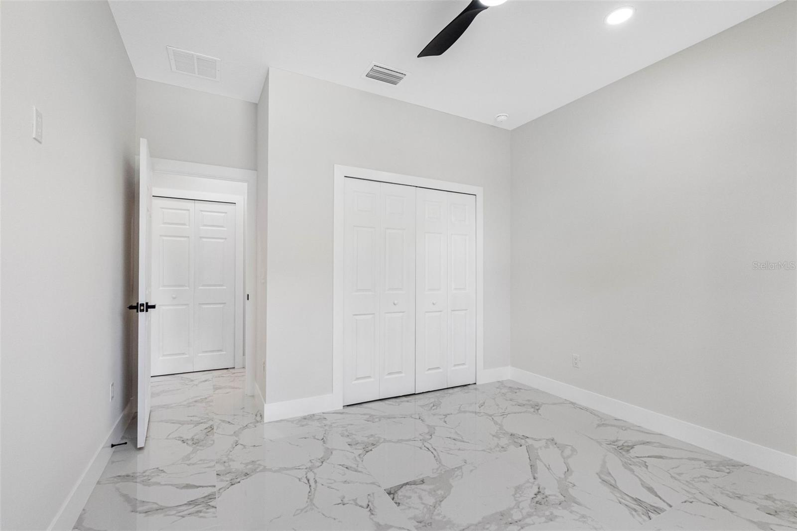 EMBASSY HILLS - Residential