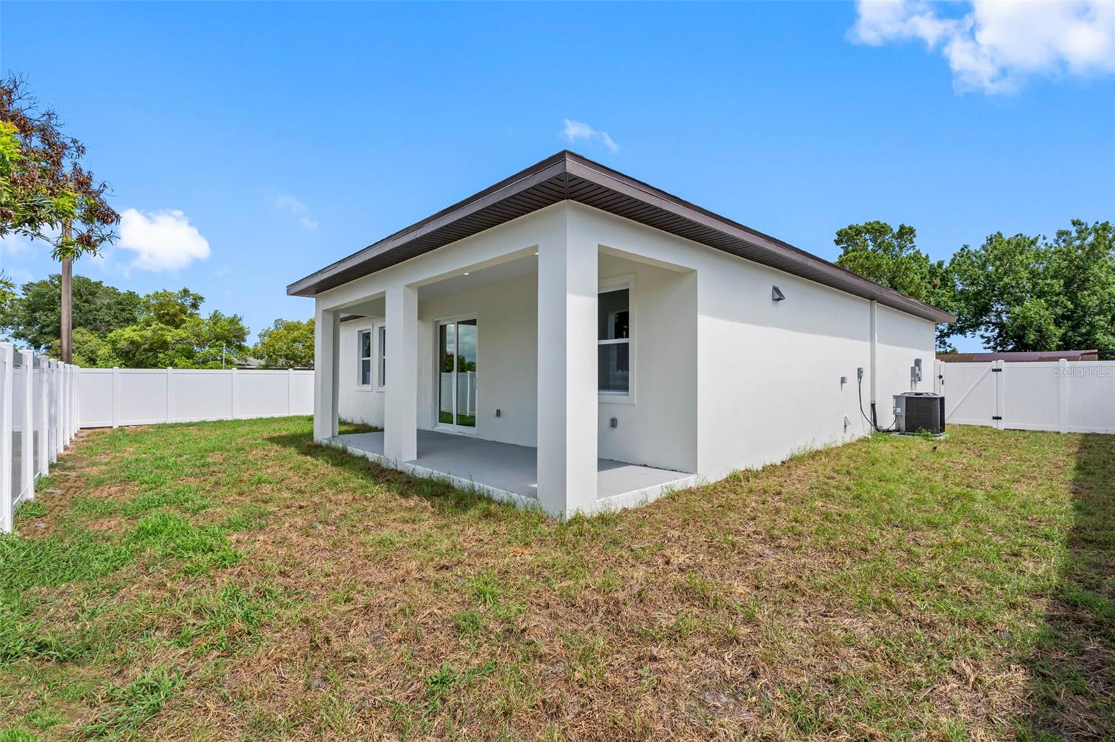 EMBASSY HILLS - Residential