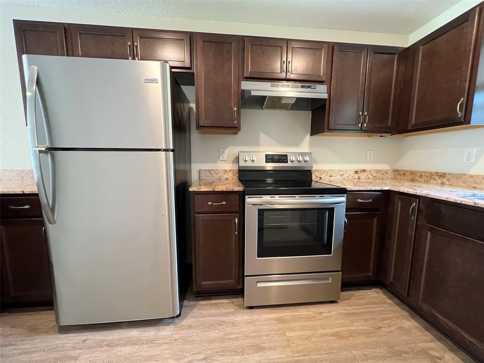 SILVER SPRINGS SHORES - Residential Lease