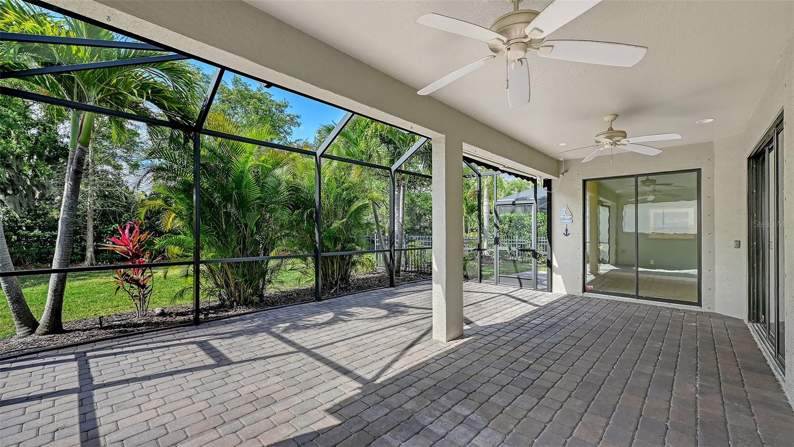 RIVA TRACE - Residential