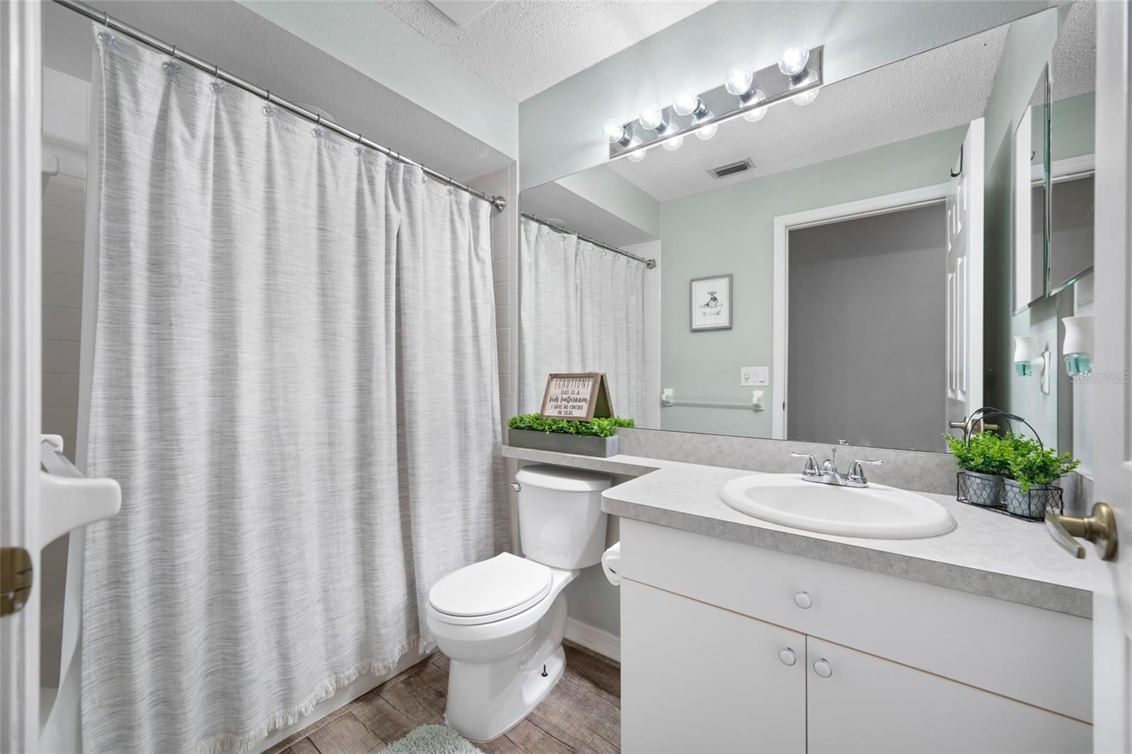 WYNDTREE VILLAGE 11 12 - Residential