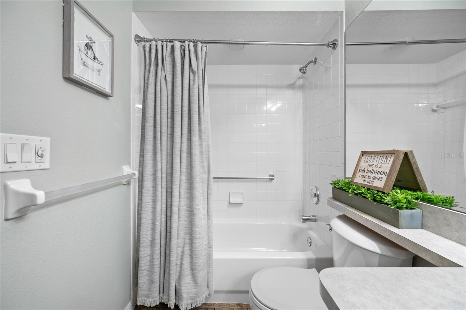 WYNDTREE VILLAGE 11 12 - Residential