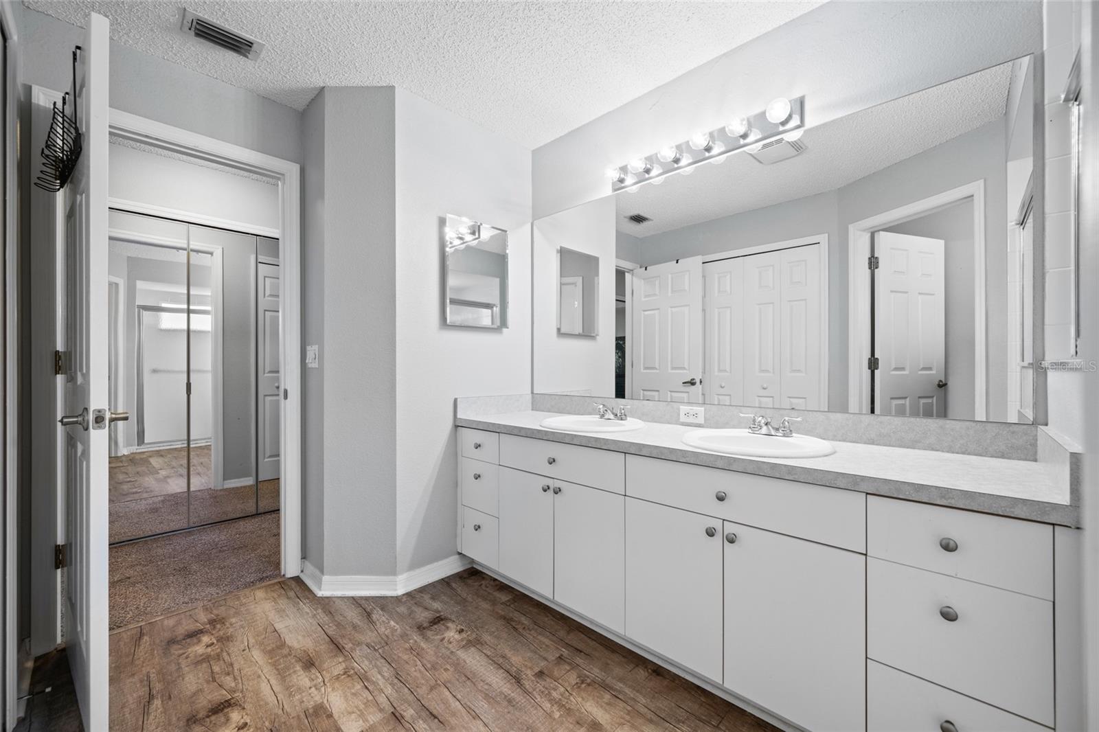 WYNDTREE VILLAGE 11 12 - Residential