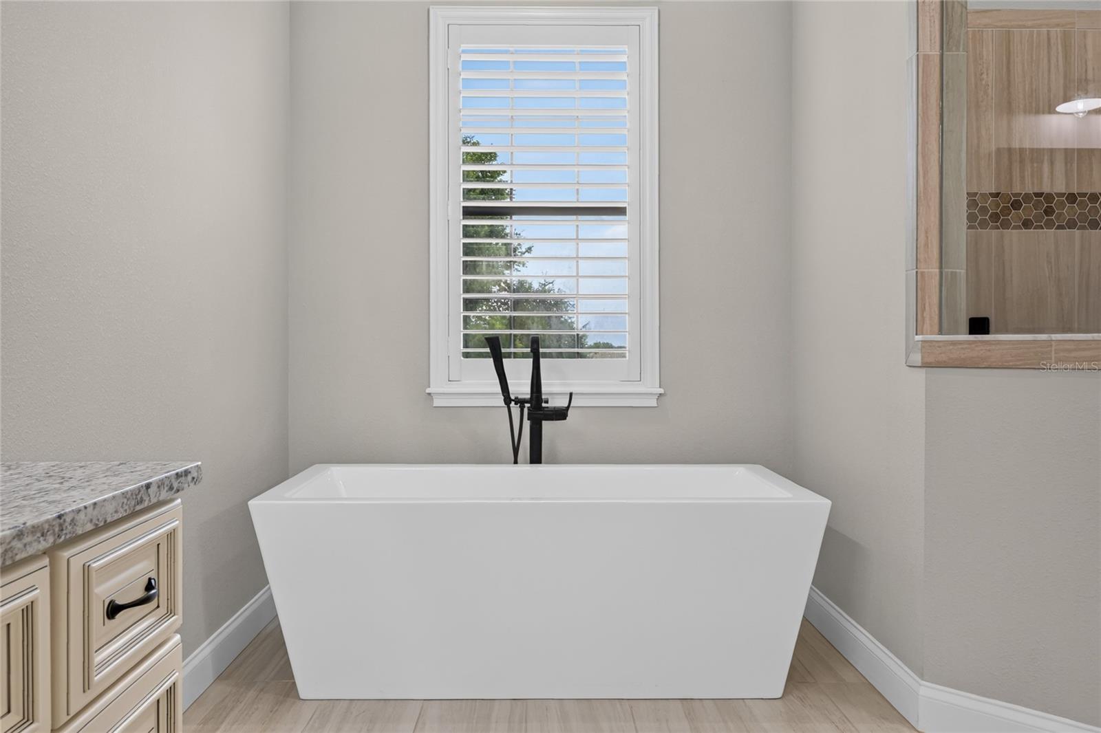 DELPHI WOODS - Residential