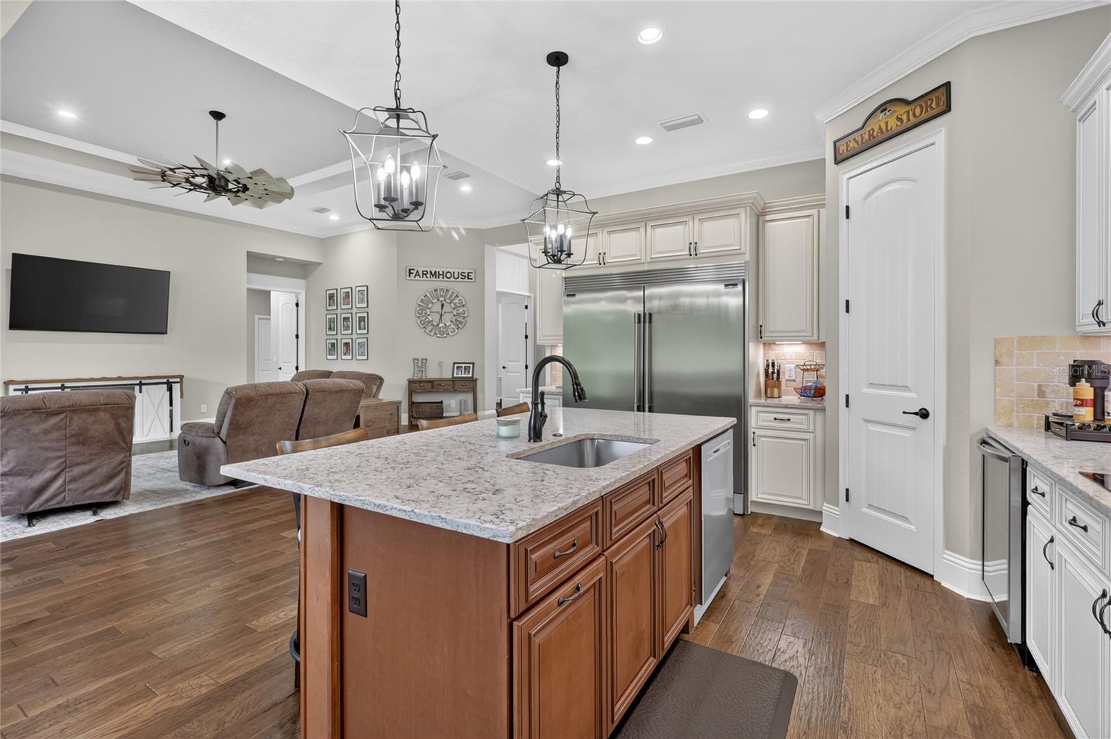DELPHI WOODS - Residential