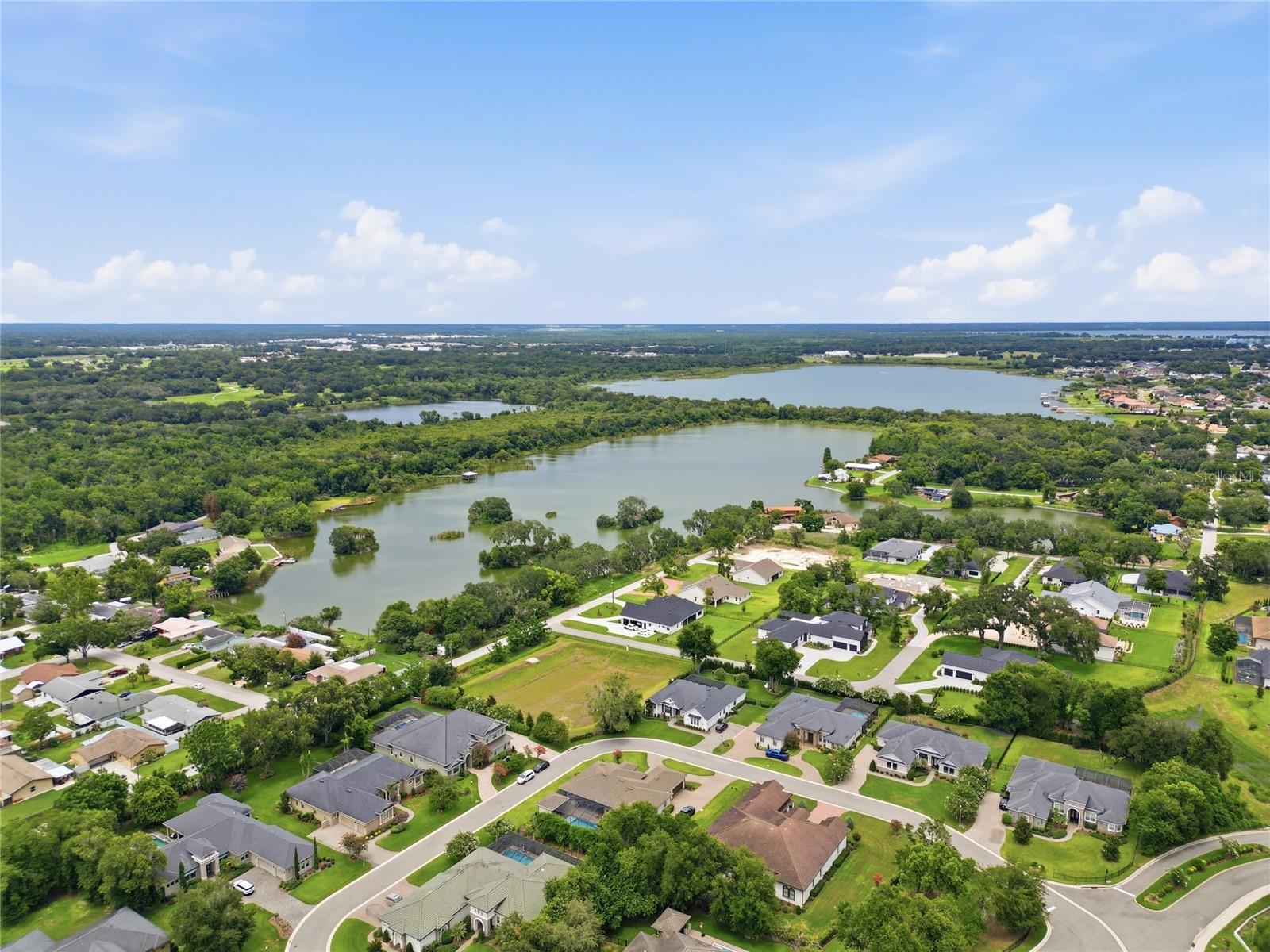 DELPHI WOODS - Residential