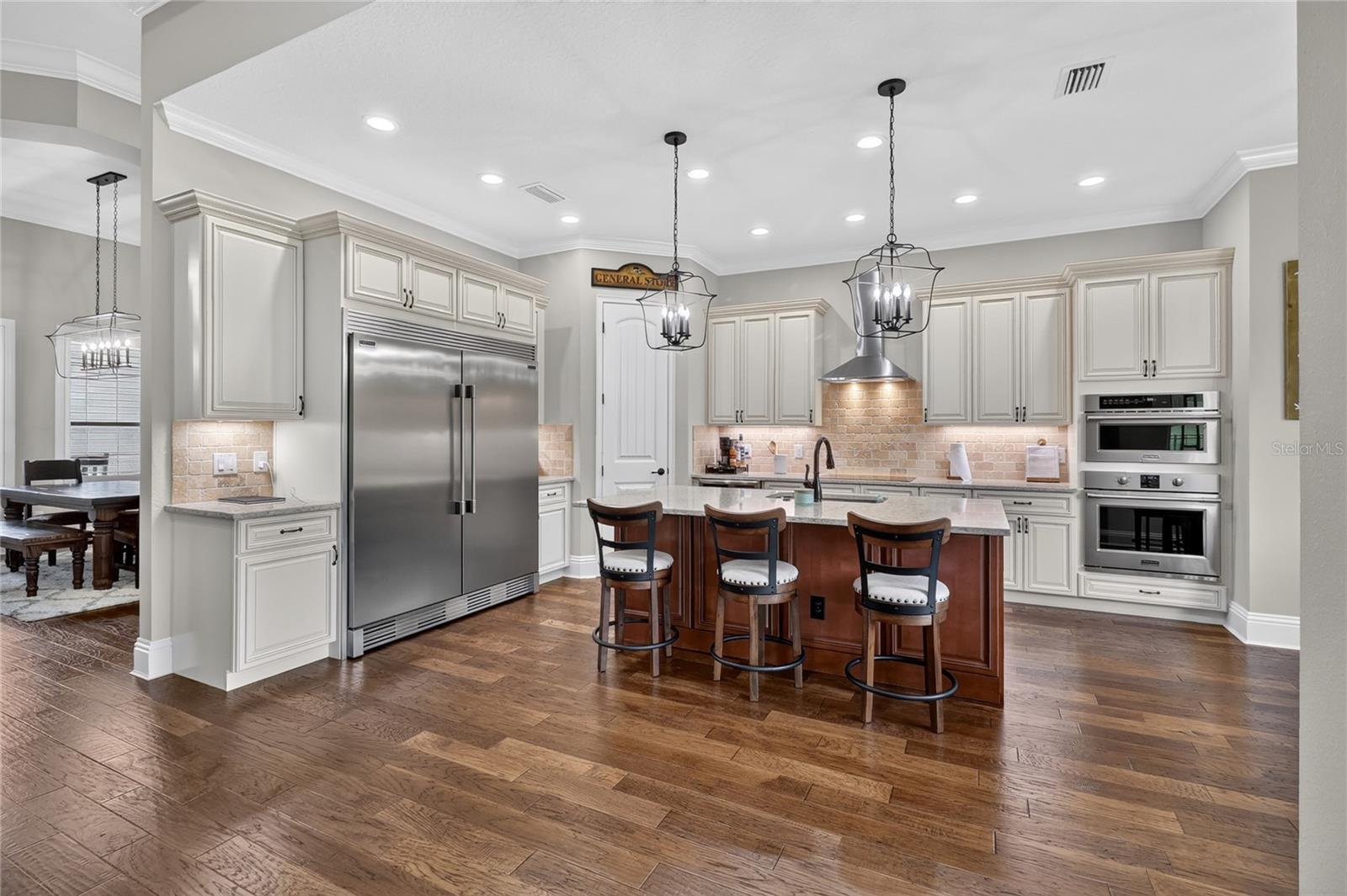 DELPHI WOODS - Residential