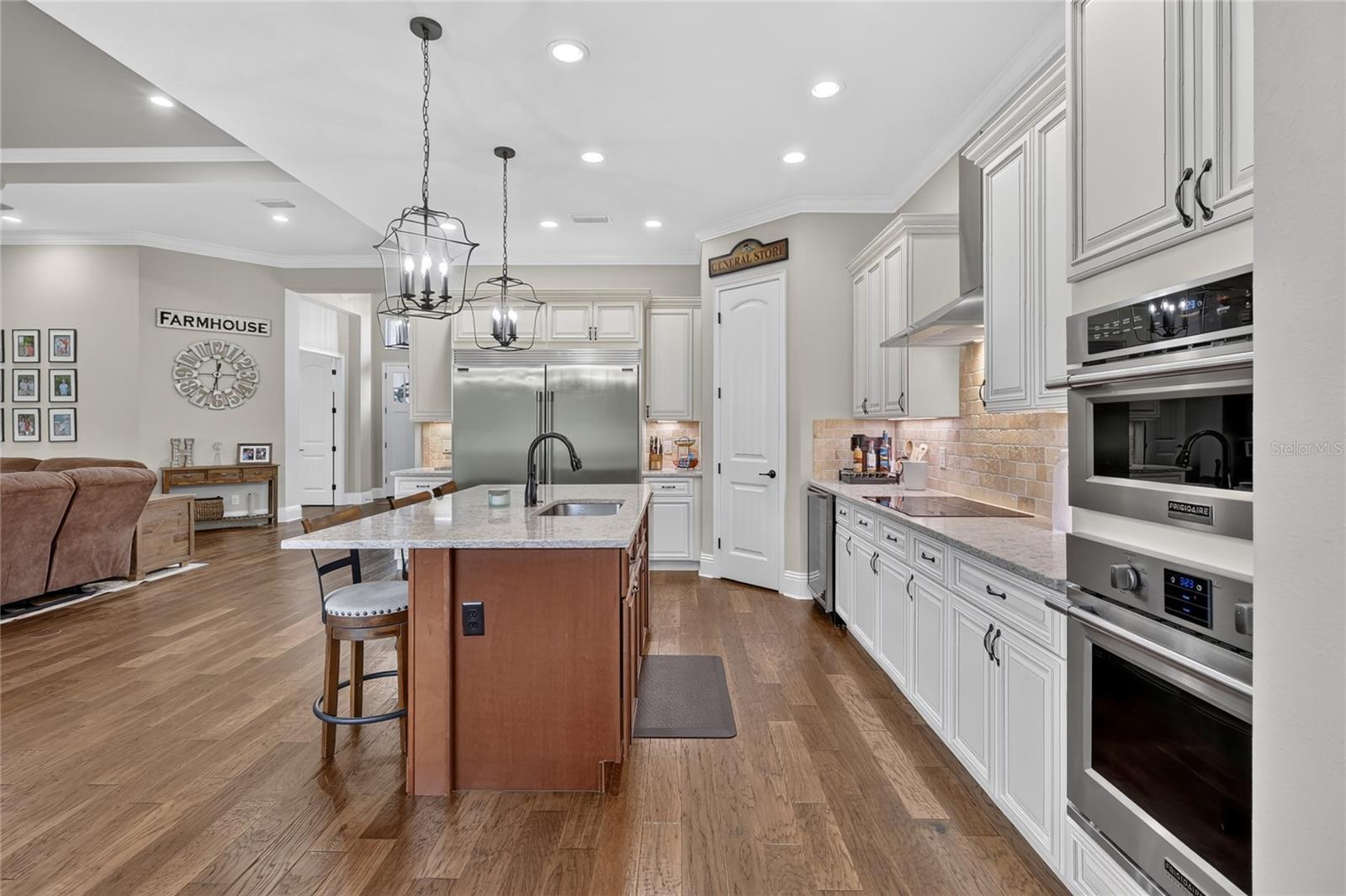 DELPHI WOODS - Residential