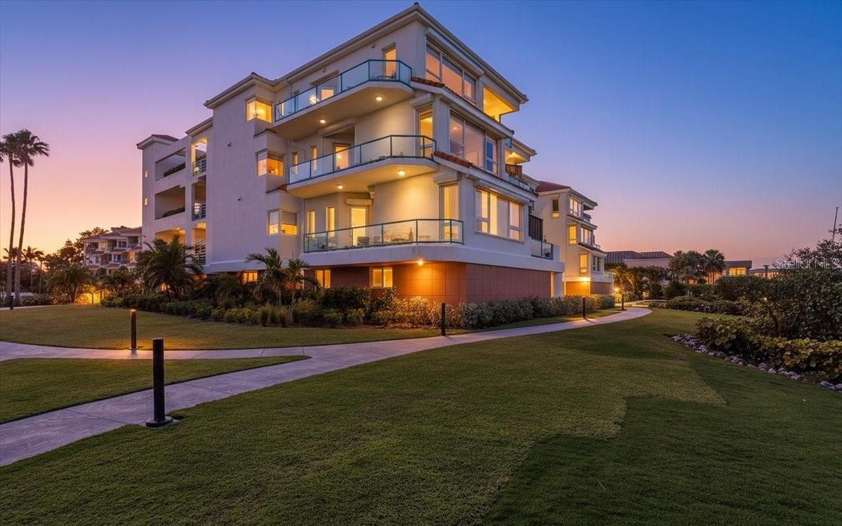 TANGERINE BAY CLUB - Residential