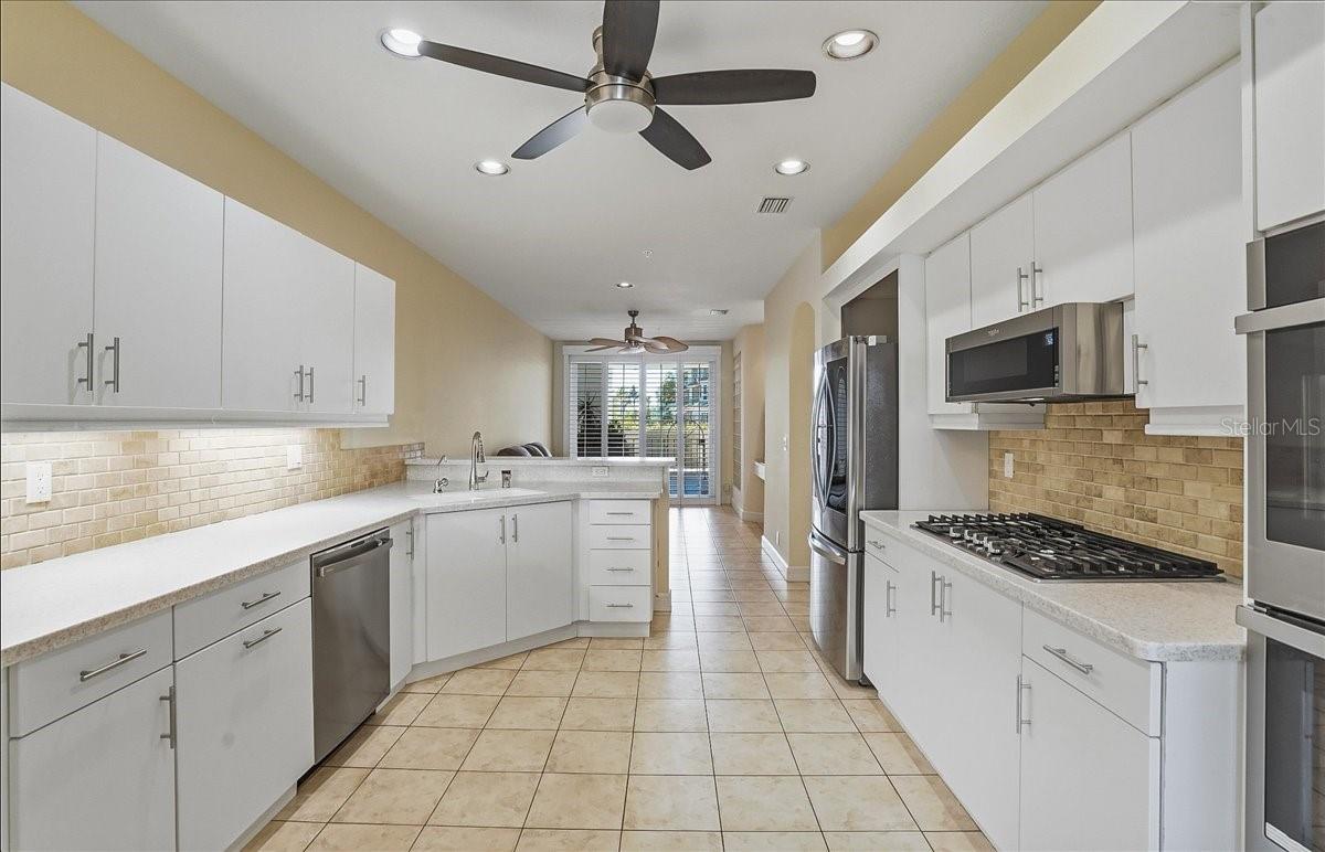 TANGERINE BAY CLUB - Residential